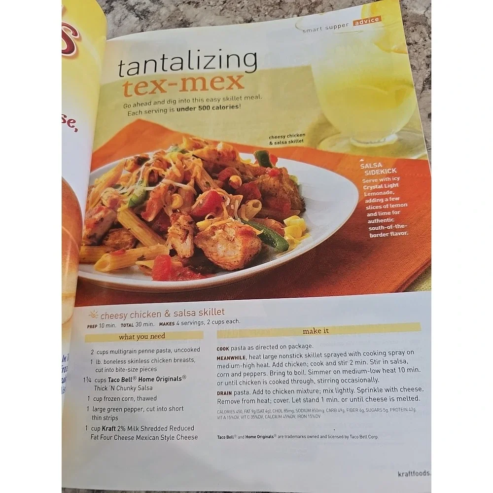 2008 Fall, Food & Family Magazine By Kraft‎ Foods Color Photos & Recipes